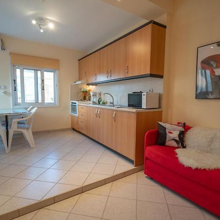 Attica Train Station 1 Bedroom 4 Pers Apartment Athens Exterior photo