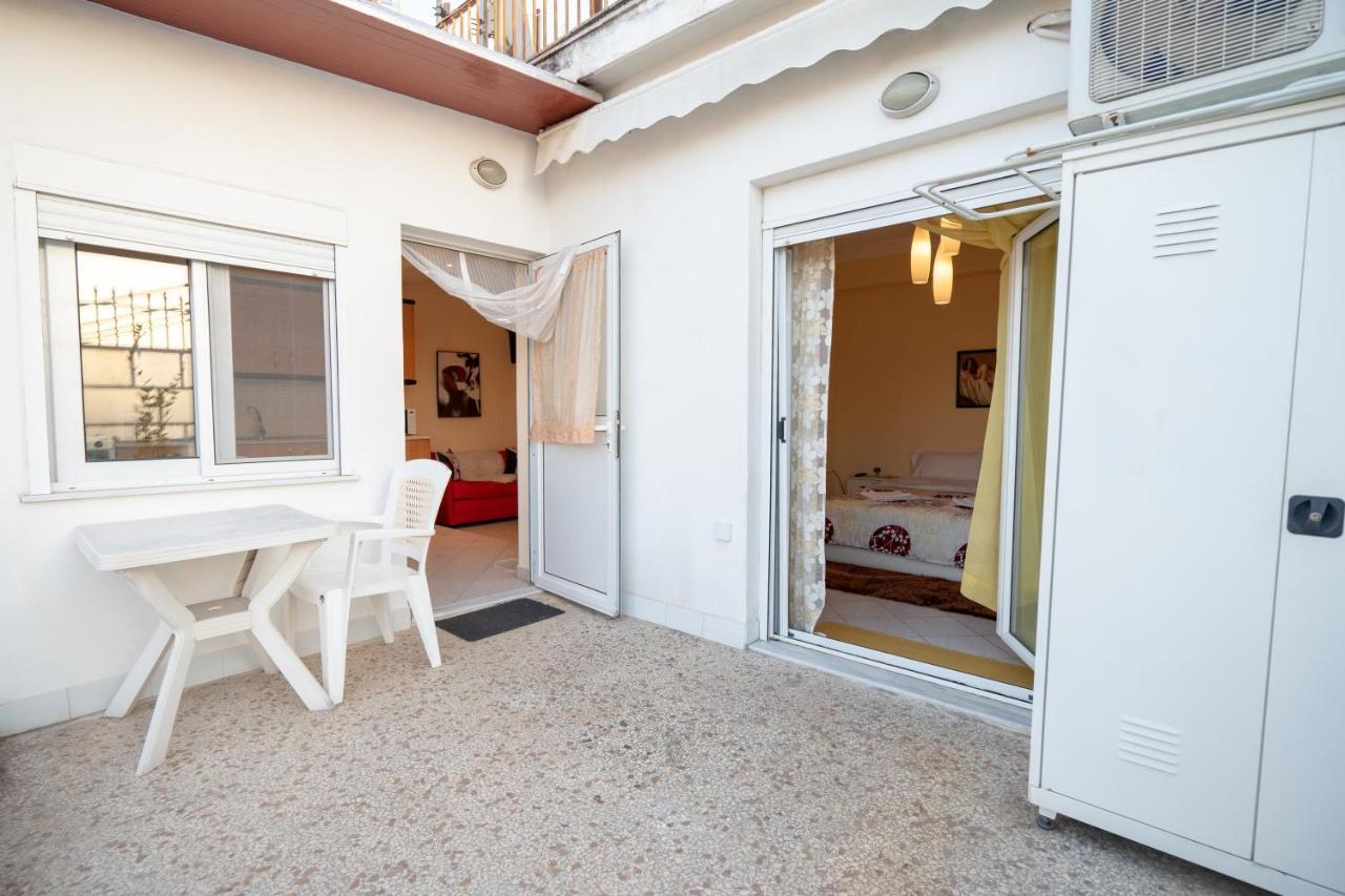 Attica Train Station 1 Bedroom 4 Pers Apartment Athens Exterior photo